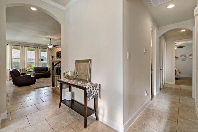 5307 Savannah Bend Drive, Rosharon, TX 77583