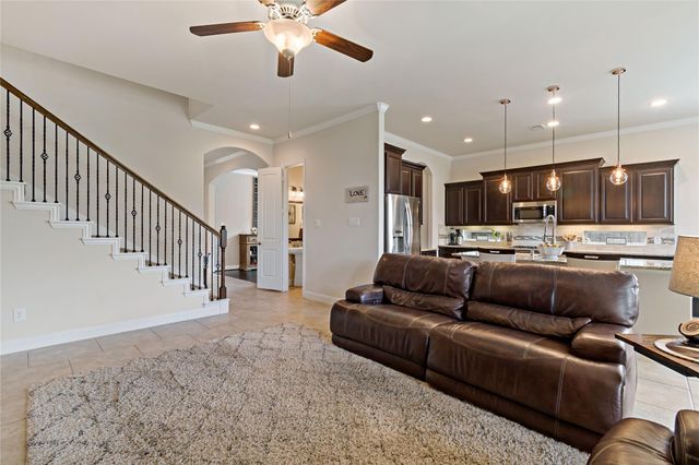 5307 Savannah Bend Drive, Rosharon, TX 77583