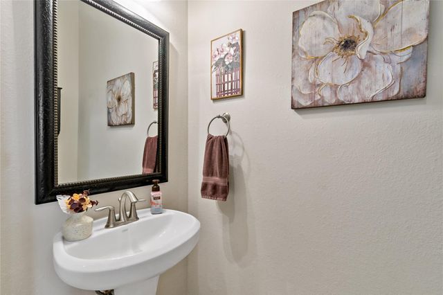 5307 Savannah Bend Drive, Rosharon, TX 77583
