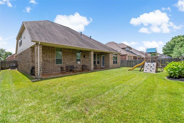5307 Savannah Bend Drive, Rosharon, TX 77583
