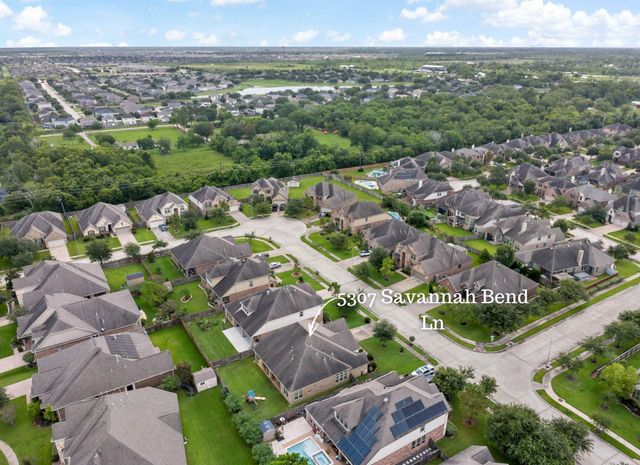 5307 Savannah Bend Drive, Rosharon, TX 77583
