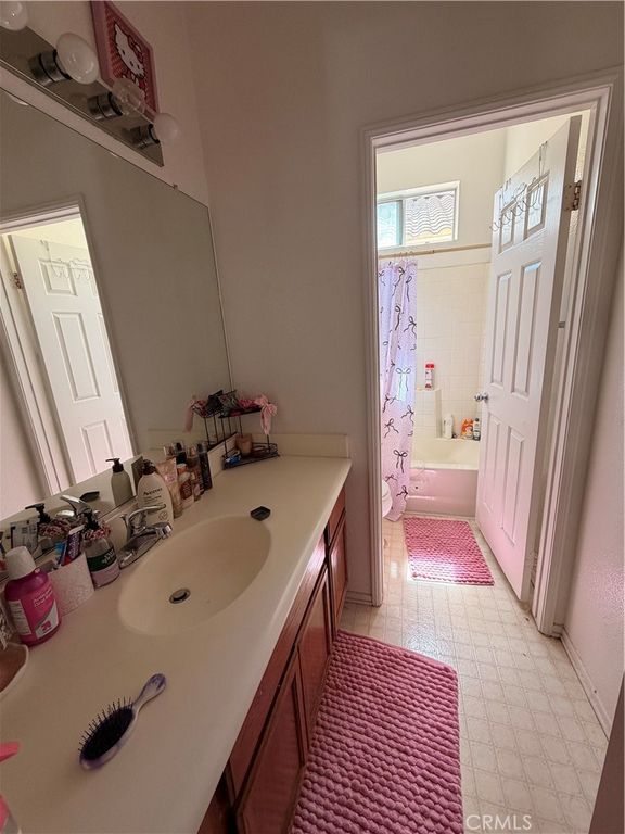 Image 9 of property listing at 9074 Lantana, Corona, CA 92883