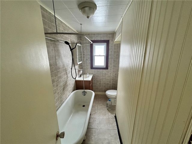 2510 Banker St, Mckeesport, PA 15132