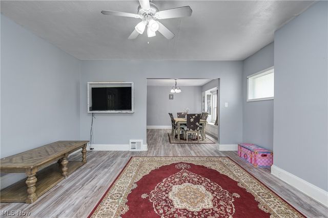 1631 Cohassett Avenue, Lakewood, OH 44107