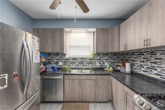 1631 Cohassett Avenue, Lakewood, OH 44107