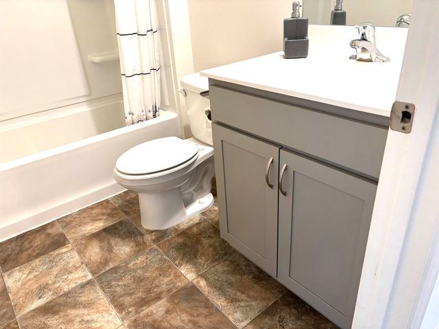 5150 SHELLBACK DR, Millington, TN 38053