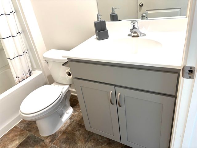 5150 SHELLBACK DR, Millington, TN 38053