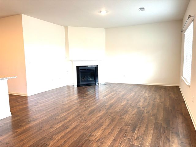 5150 SHELLBACK DR, Millington, TN 38053