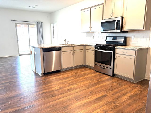 5150 SHELLBACK DR, Millington, TN 38053