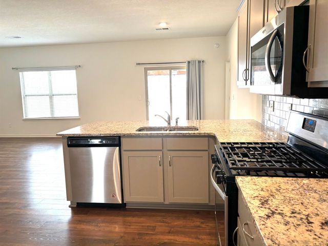 5150 SHELLBACK DR, Millington, TN 38053