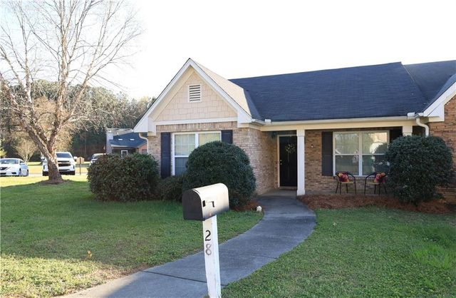 28 Princeton Avenue, Adairsville, GA 30103