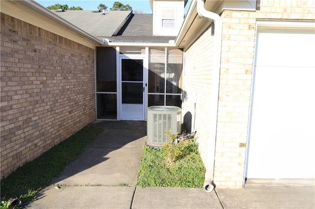 28 Princeton Avenue, Adairsville, GA 30103