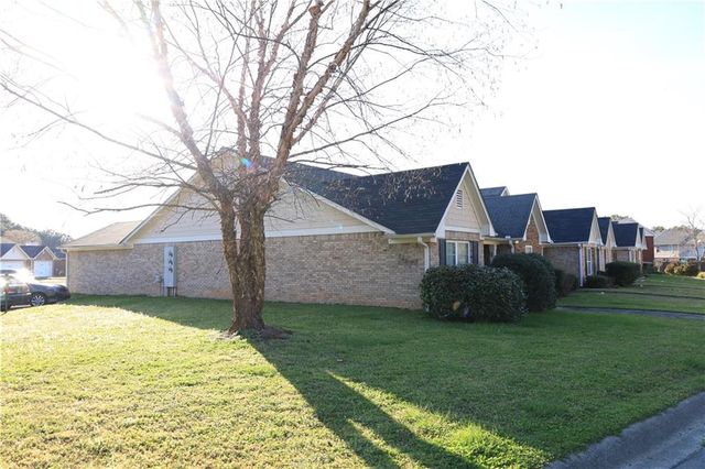 28 Princeton Avenue, Adairsville, GA 30103