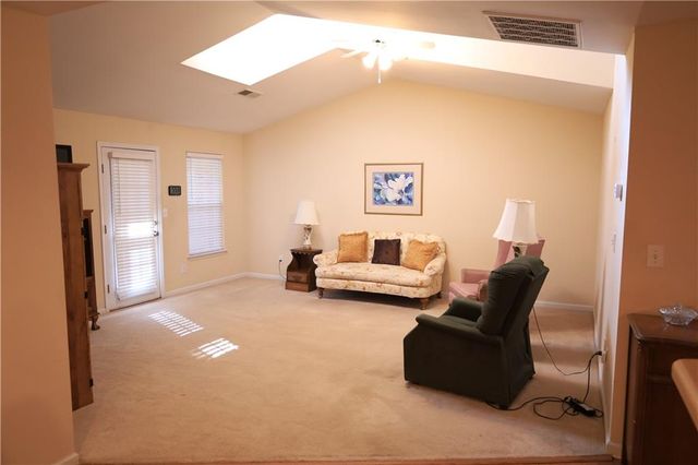 28 Princeton Avenue, Adairsville, GA 30103