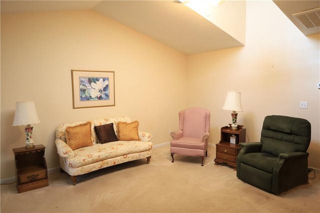 28 Princeton Avenue, Adairsville, GA 30103