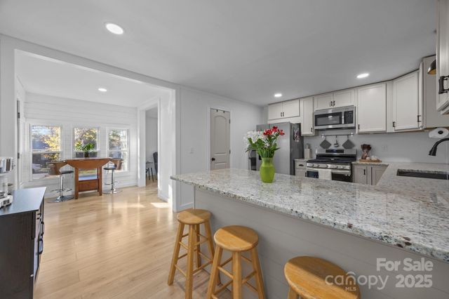 504 W Church Street, Dallas, NC 28034