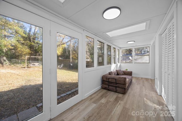 504 W Church Street, Dallas, NC 28034