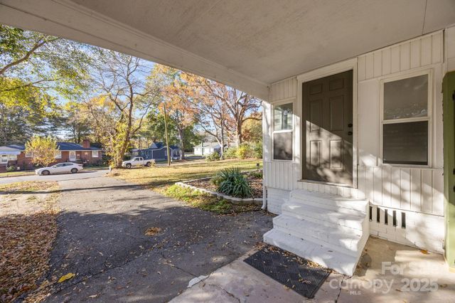 504 W Church Street, Dallas, NC 28034