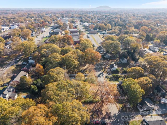 504 W Church Street, Dallas, NC 28034