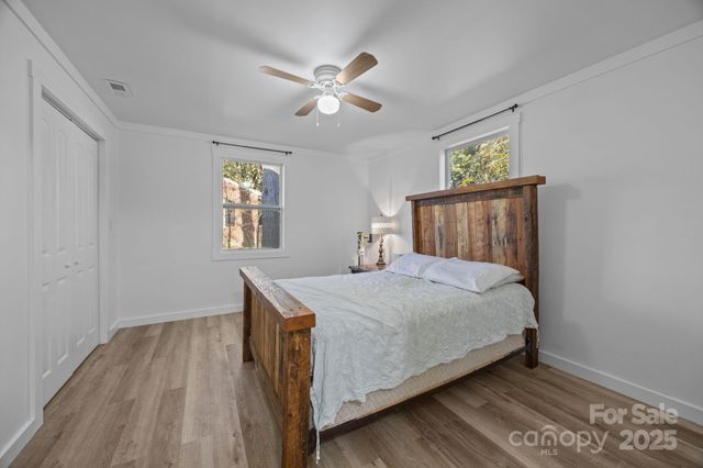 504 W Church Street, Dallas, NC 28034