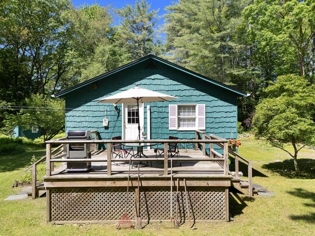 408 Old Guilford Road, Brattleboro, VT 05301