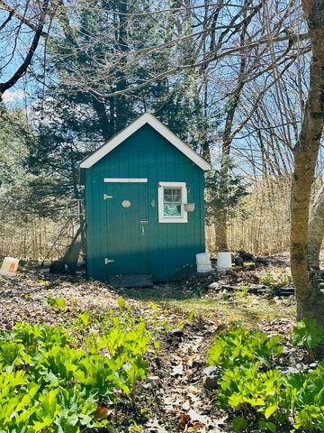 408 Old Guilford Road, Brattleboro, VT 05301