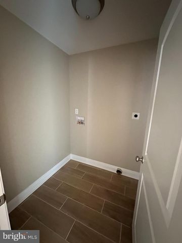 131 HAWK TRL, Winchester, VA 22602