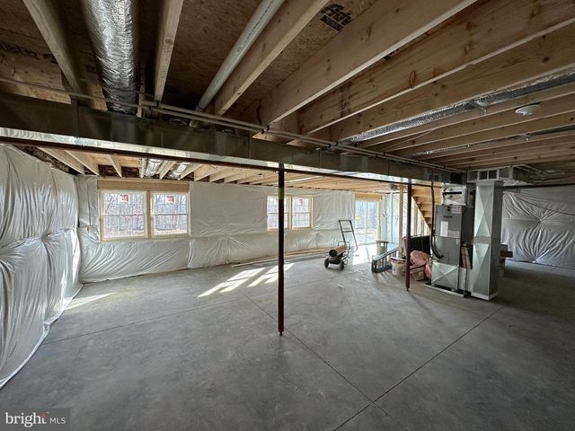 131 HAWK TRL, Winchester, VA 22602