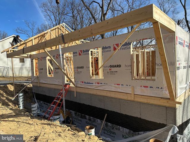 131 HAWK TRL, Winchester, VA 22602