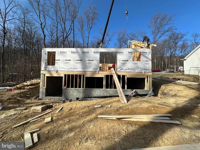 131 HAWK TRL, Winchester, VA 22602