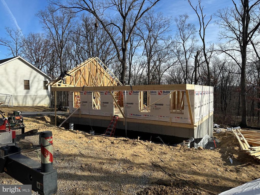 131 HAWK TRL, Winchester, VA 22602