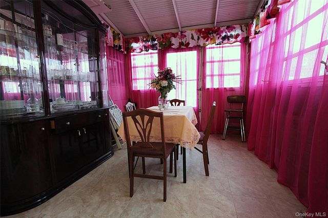 60-59 70th Street, Maspeth, NY 11378