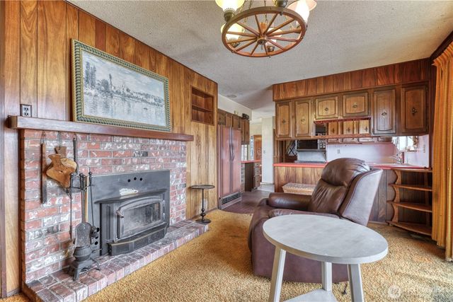 1440 Peltier Drive, Point Roberts, WA 98281