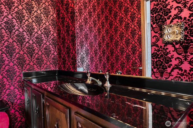 1440 Peltier Drive, Point Roberts, WA 98281