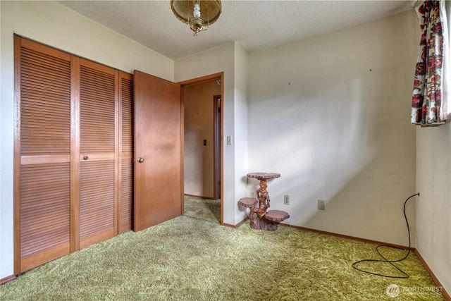 1440 Peltier Drive, Point Roberts, WA 98281