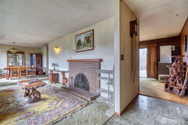 1440 Peltier Drive, Point Roberts, WA 98281