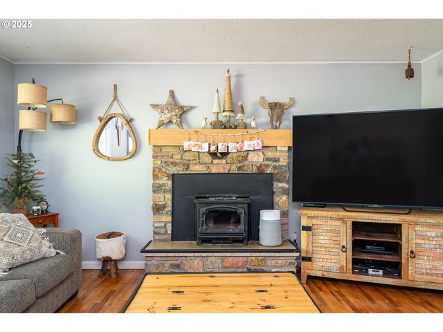 23636 Se HIGHWAY 224, Boring, OR 97009