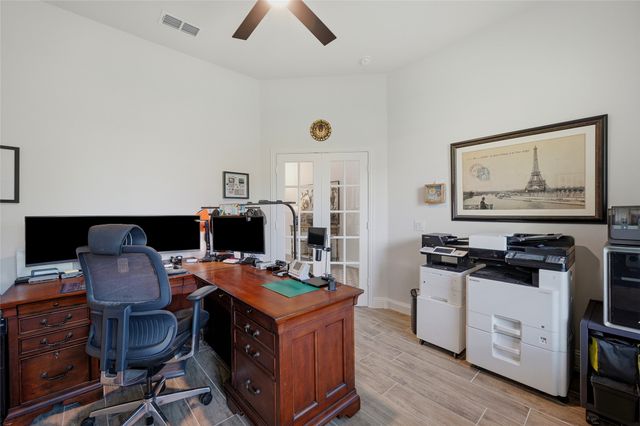 864 Shadow Valley Road, Whitesboro, TX 76273