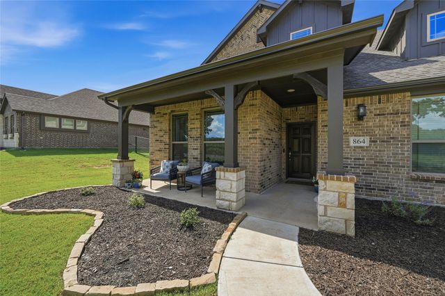 864 Shadow Valley Road, Whitesboro, TX 76273