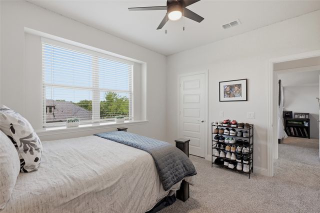 864 Shadow Valley Road, Whitesboro, TX 76273