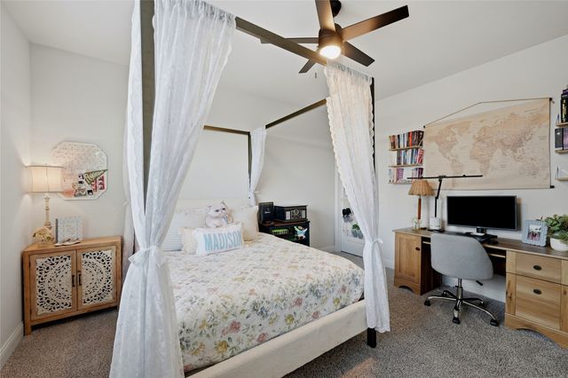 864 Shadow Valley Road, Whitesboro, TX 76273