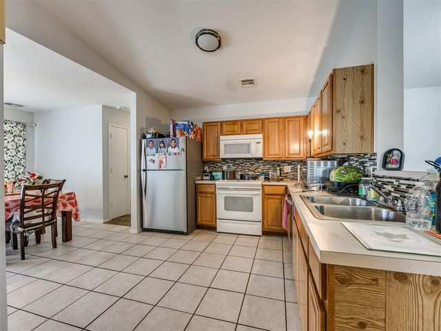 1616 NW 147th Street, Edmond, OK 73013