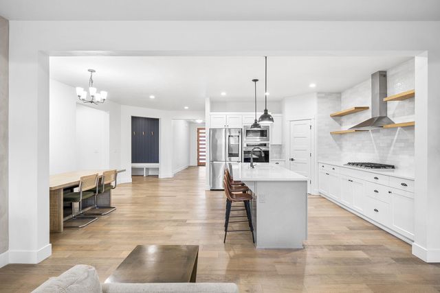 4327 SW Badger Creek Drive, Redmond, OR 97756