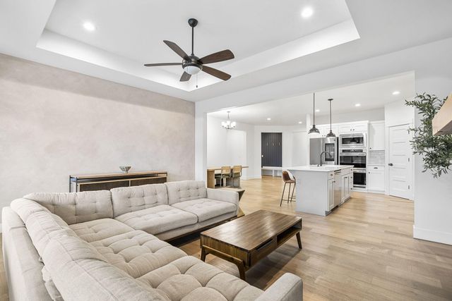 4327 SW Badger Creek Drive, Redmond, OR 97756