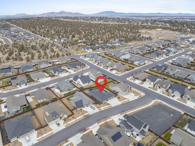 4327 SW Badger Creek Drive, Redmond, OR 97756