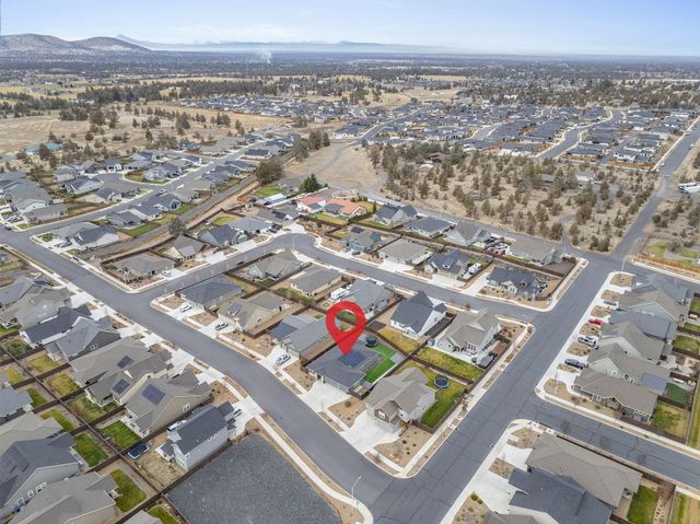 4327 SW Badger Creek Drive, Redmond, OR 97756