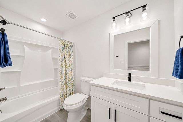 4011 King Street, Houston, TX 77026