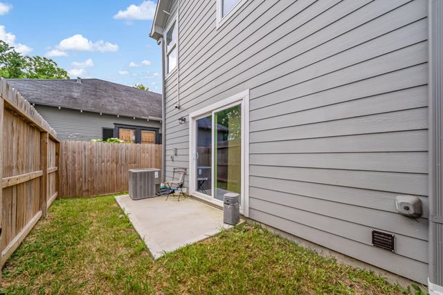 4011 King Street, Houston, TX 77026