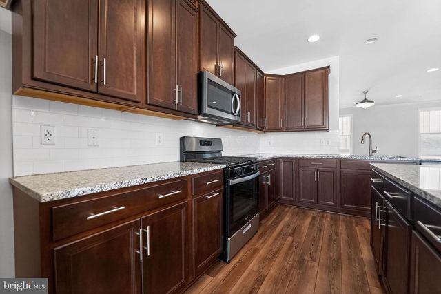 304 FAVERSHAM PL, Frederick, MD 21701