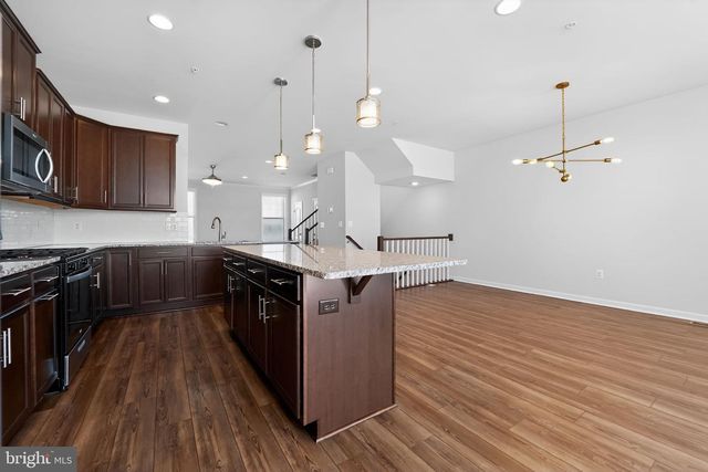 304 FAVERSHAM PL, Frederick, MD 21701